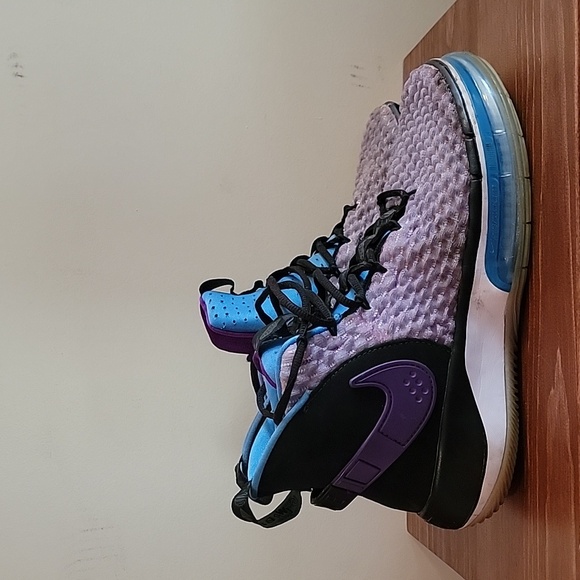 nike alphadunk flight huarache